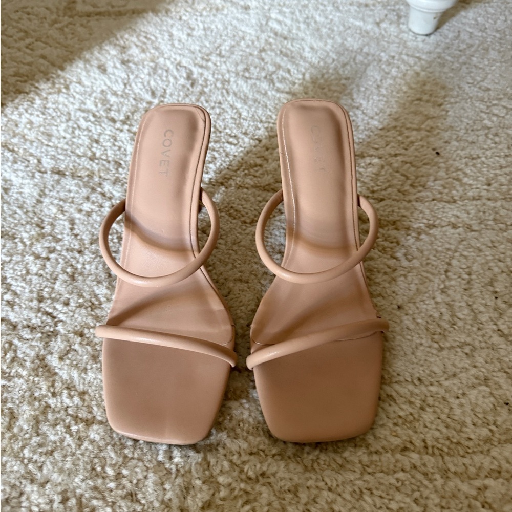 Cove Tan Heels Modern Minimalist Design